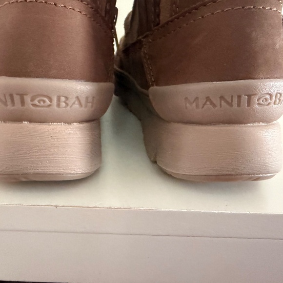 Manitobah boot - size 7 - chestnut - Picture 9 of 9